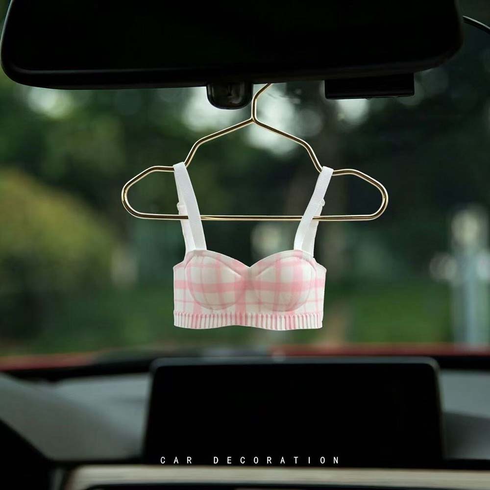Nouvel ornement de voiture min - Interior Design Years avis et prix